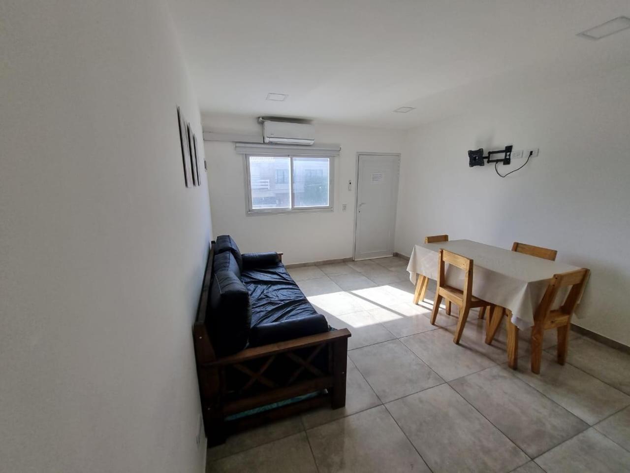 Deptos Esqiui Planta Baja Apartment
